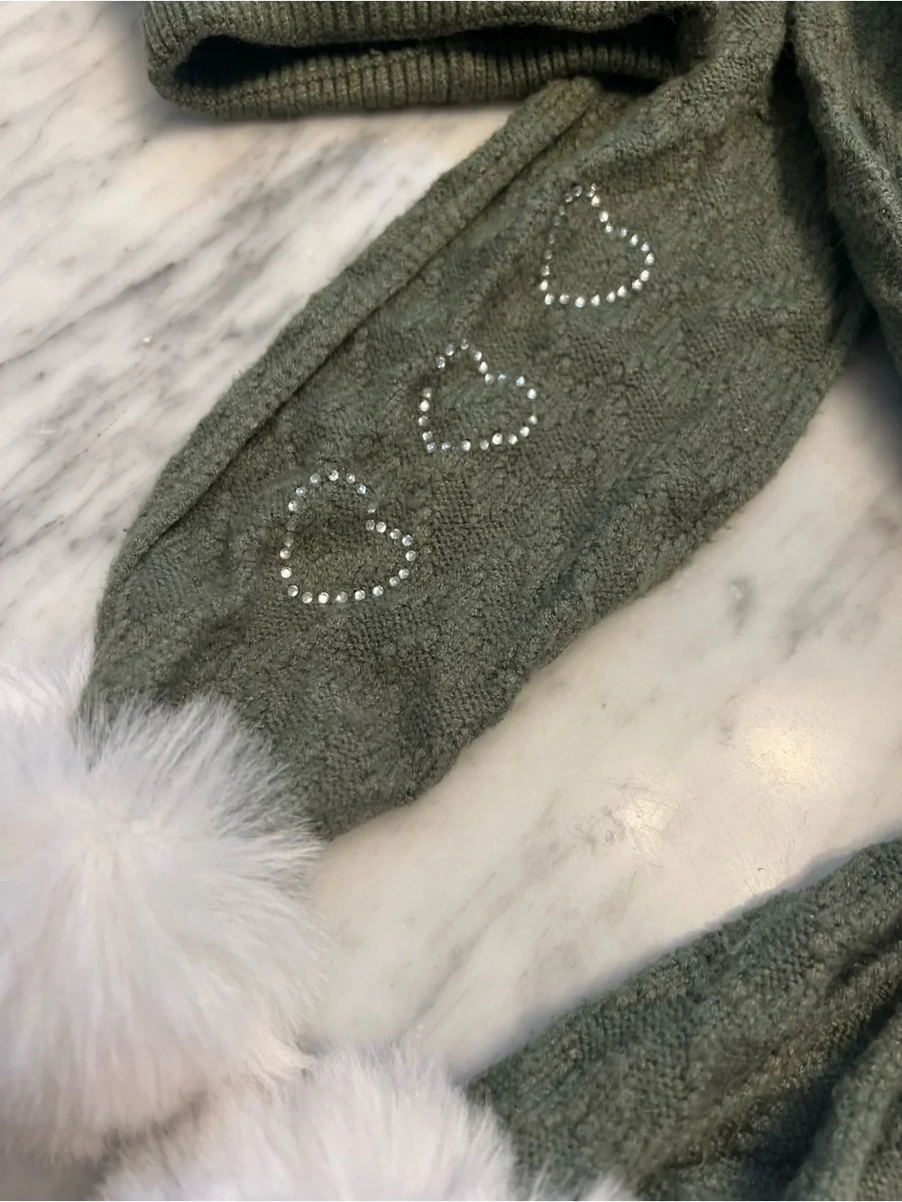Little Girl’s Green Pom-Pom Beanie & Scarf Set